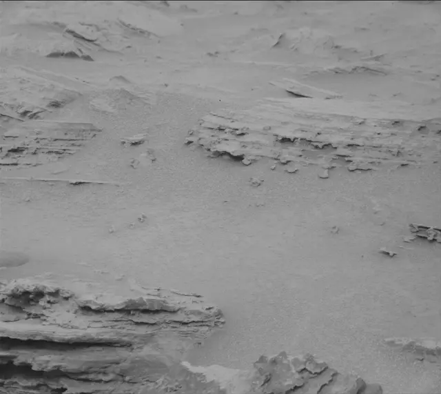 Sol 3642: Mast Camera (Mastcam)