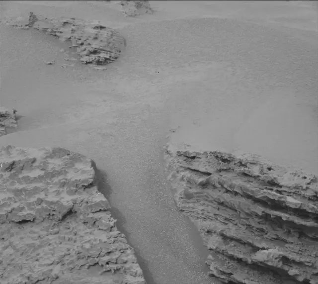 Sol 3642: Mast Camera (Mastcam)