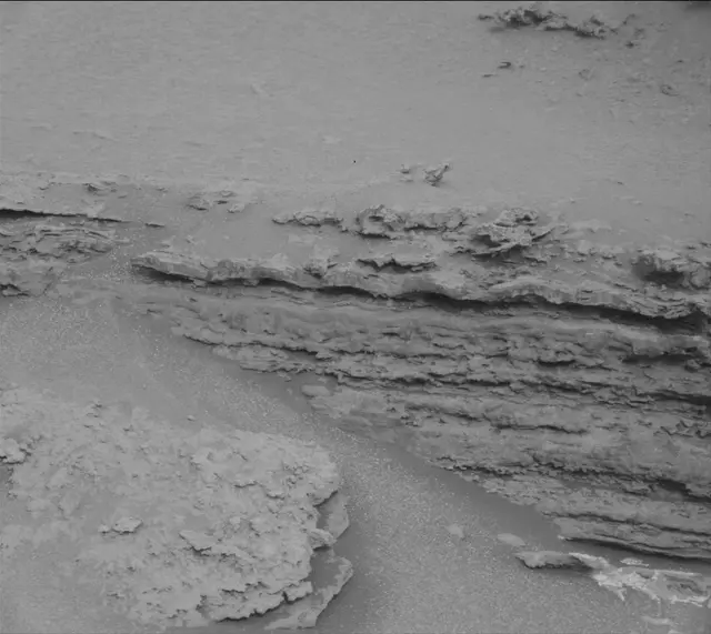 Sol 3642: Mast Camera (Mastcam)