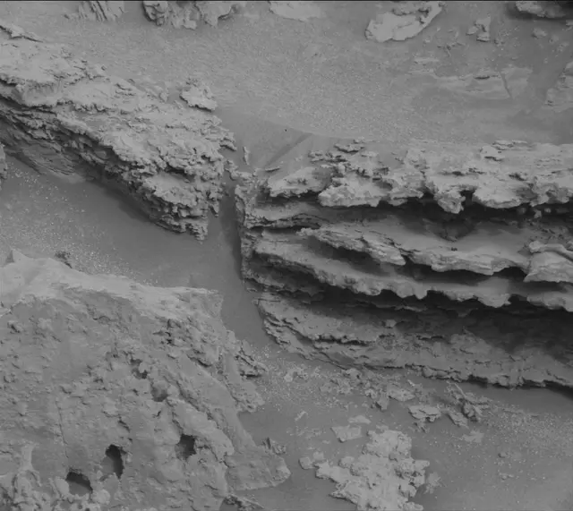 Sol 3642: Mast Camera (Mastcam)