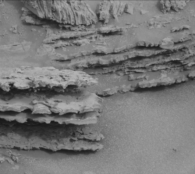 Sol 3642: Mast Camera (Mastcam)