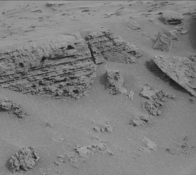 Sol 3642: Mast Camera (Mastcam)