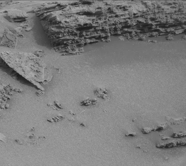 Sol 3642: Mast Camera (Mastcam)