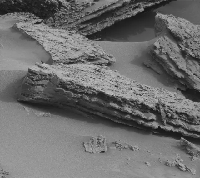 Sol 3642: Mast Camera (Mastcam)