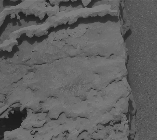 Sol 3642: Mast Camera (Mastcam)