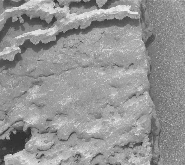 Sol 3642: Mast Camera (Mastcam)