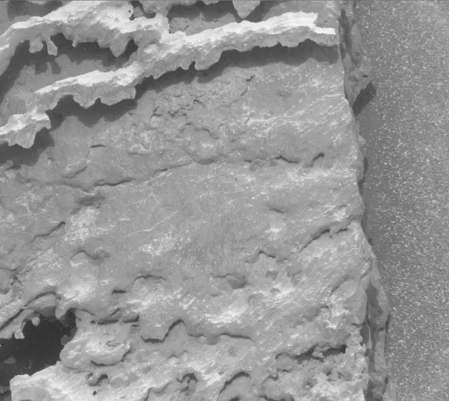 Sol 3642: Mast Camera (Mastcam)