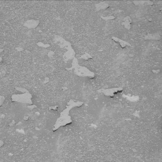 Sol 3642: Mast Camera (Mastcam)