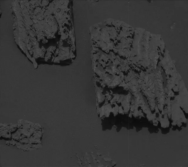 Sol 3643: Mast Camera (Mastcam)