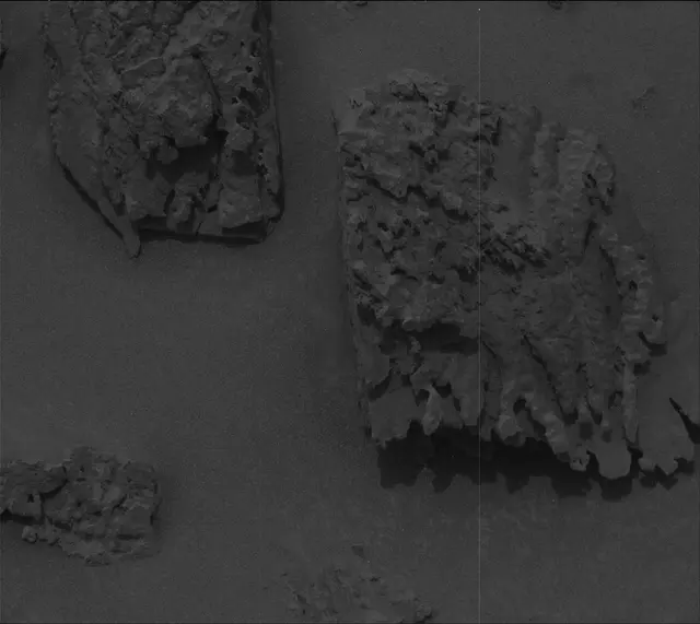 Sol 3643: Mast Camera (Mastcam)