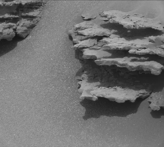 Sol 3643: Mast Camera (Mastcam)
