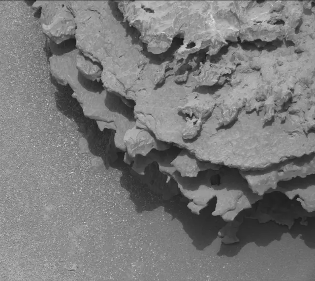 Sol 3643: Mast Camera (Mastcam)