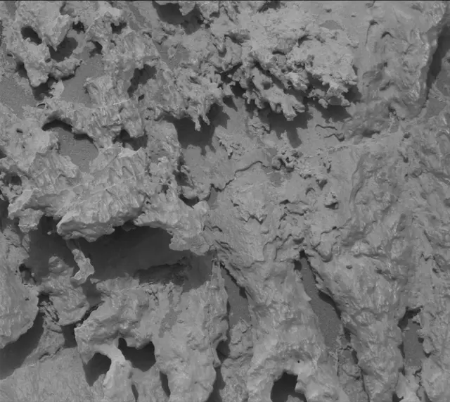 Sol 3643: Mast Camera (Mastcam)