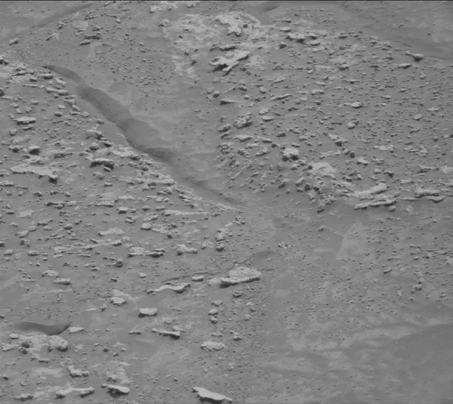 Sol 3644: Mast Camera (Mastcam)