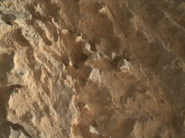 Sol 3644: Mars Hand Lens Imager (MAHLI)
