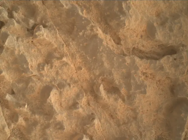 Sol 3644: Mars Hand Lens Imager (MAHLI)