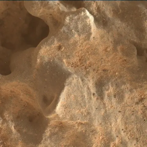 Sol 3644: Mars Hand Lens Imager (MAHLI)