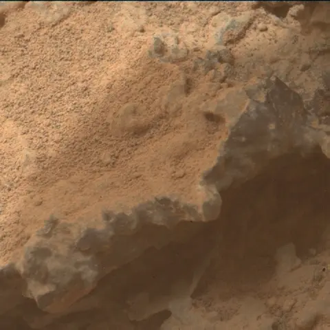 Sol 3644: Mars Hand Lens Imager (MAHLI)