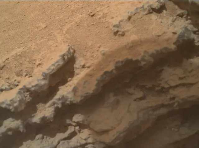 Sol 3644: Mars Hand Lens Imager (MAHLI)