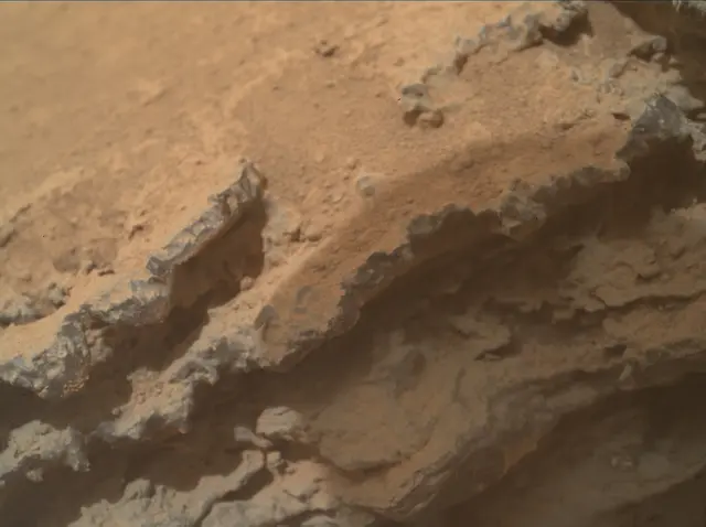 Sol 3644: Mars Hand Lens Imager (MAHLI)