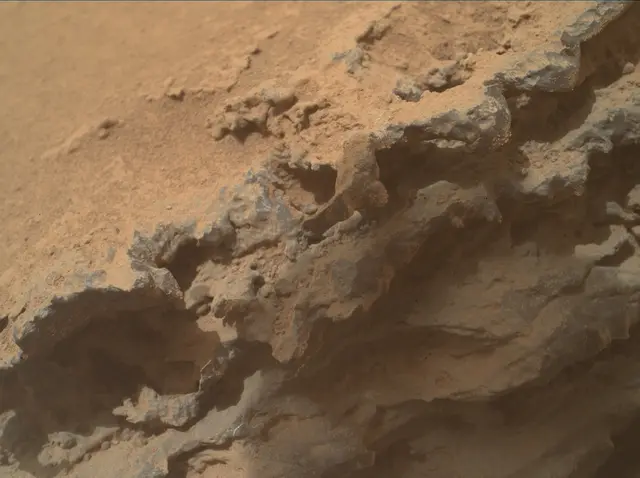 Sol 3644: Mars Hand Lens Imager (MAHLI)