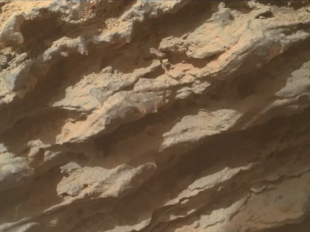 Sol 3644: Mars Hand Lens Imager (MAHLI)