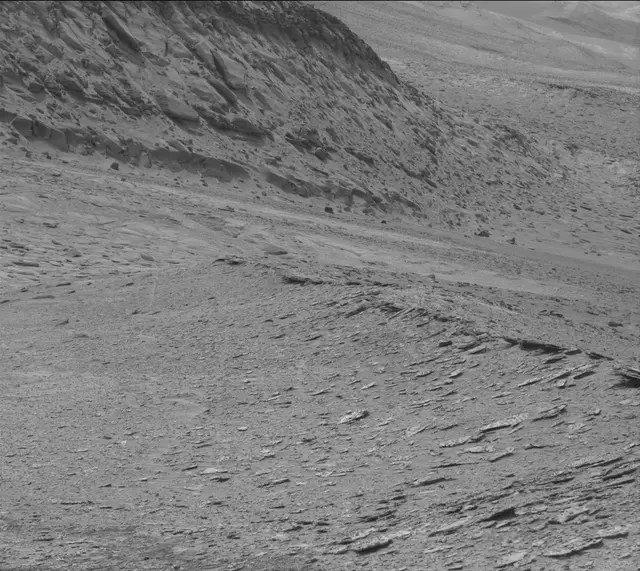 Sol 3645: Mast Camera (Mastcam)