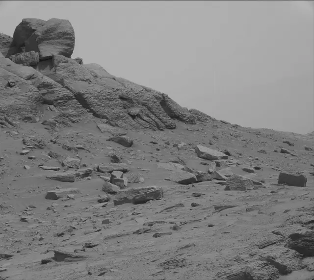Sol 3645: Mast Camera (Mastcam)