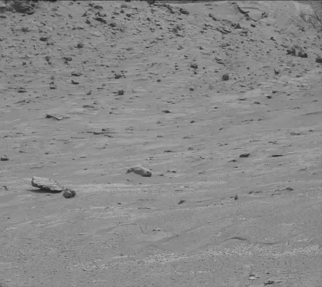 Sol 3645: Mast Camera (Mastcam)