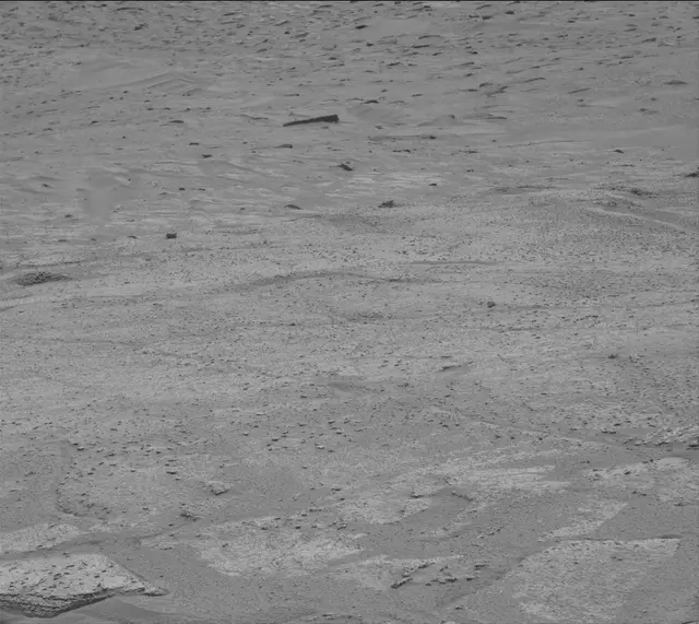 Sol 3645: Mast Camera (Mastcam)
