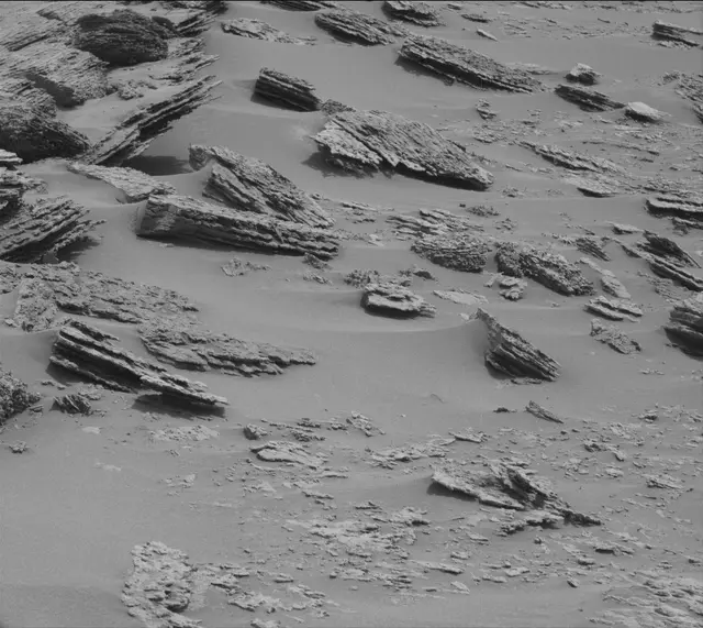 Sol 3645: Mast Camera (Mastcam)