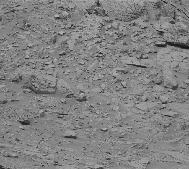 Sol 3645: Mast Camera (Mastcam)