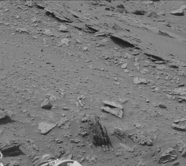 Sol 3645: Mast Camera (Mastcam)
