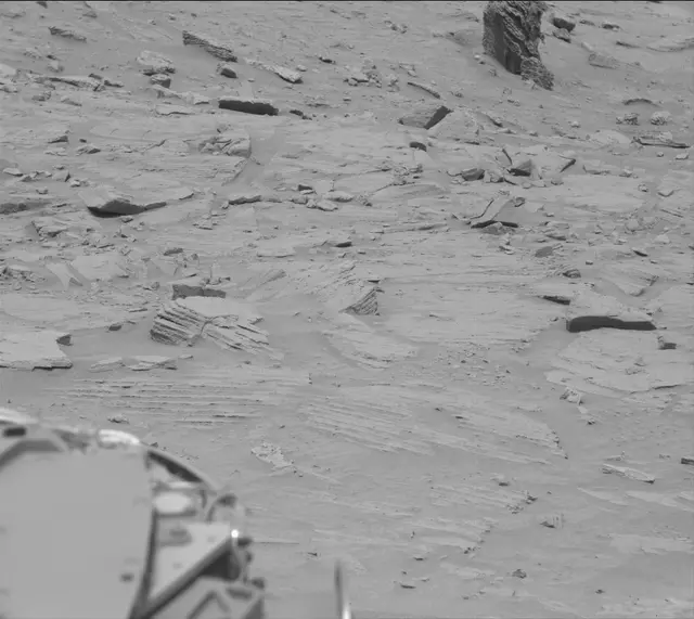Sol 3645: Mast Camera (Mastcam)