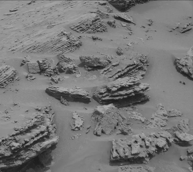 Sol 3645: Mast Camera (Mastcam)