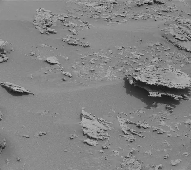 Sol 3645: Mast Camera (Mastcam)