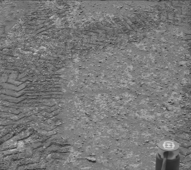 Sol 3645: Mast Camera (Mastcam)