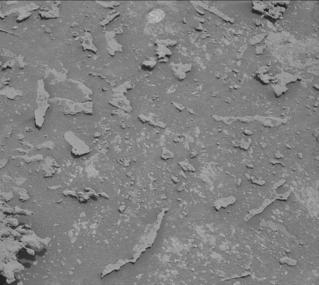 Sol 3645: Mast Camera (Mastcam)