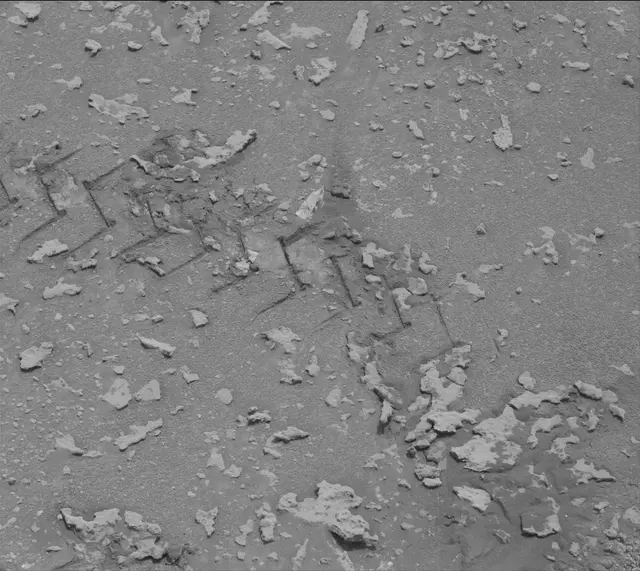 Sol 3645: Mast Camera (Mastcam)