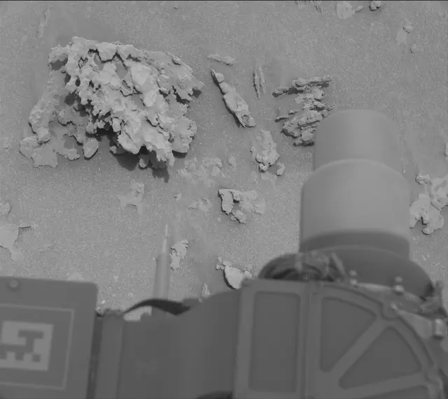 Sol 3645: Mast Camera (Mastcam)