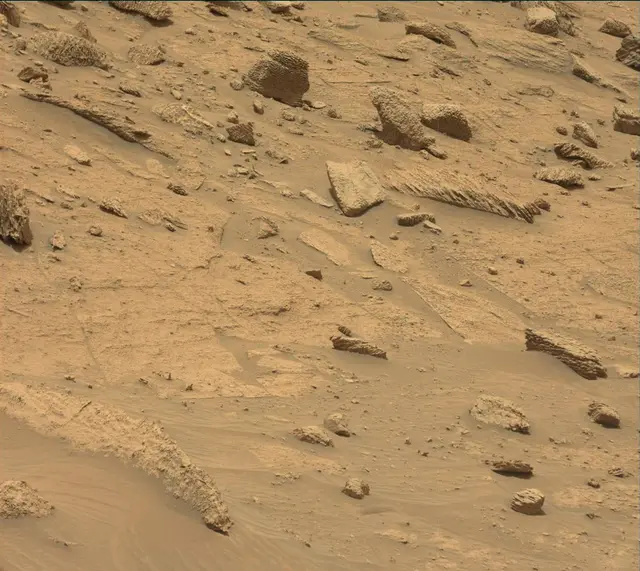 Sol 3645: Mast Camera (Mastcam)