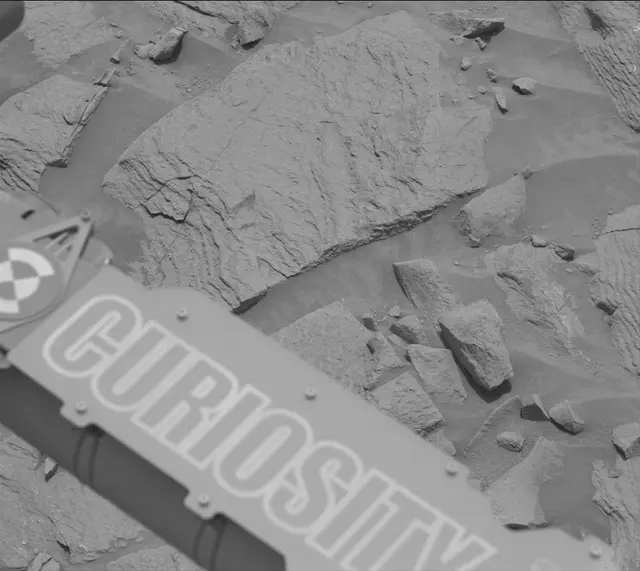 Sol 3645: Mast Camera (Mastcam)
