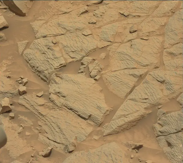 Sol 3645: Mast Camera (Mastcam)