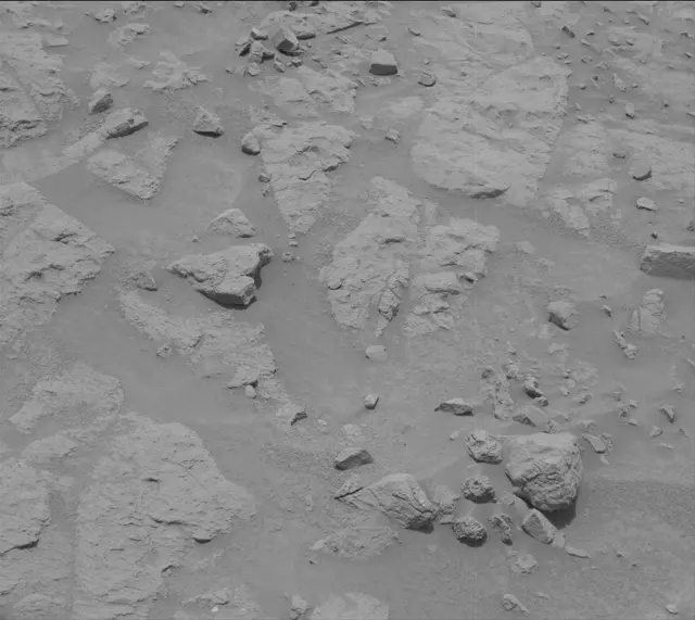 Sol 3645: Mast Camera (Mastcam)