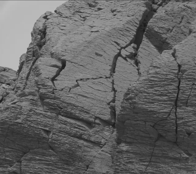 Sol 3645: Mast Camera (Mastcam)
