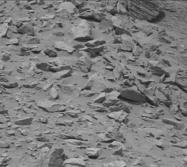 Sol 3645: Mast Camera (Mastcam)