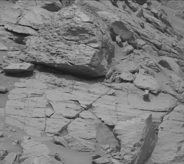 Sol 3645: Mast Camera (Mastcam)
