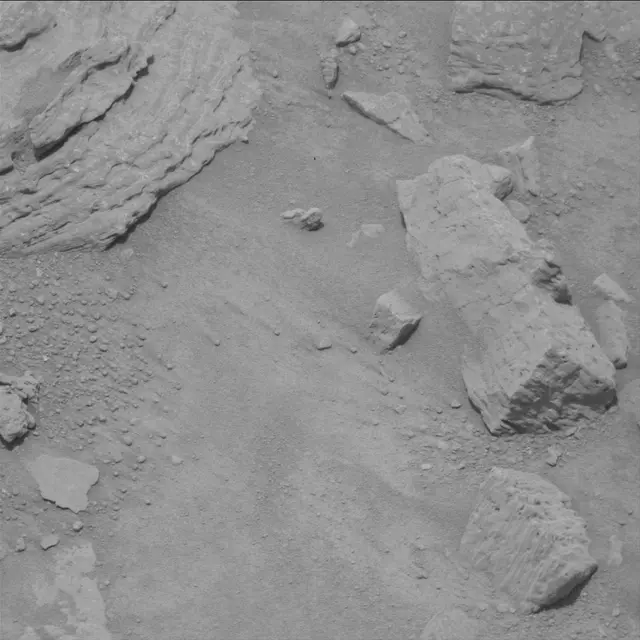 Sol 3645: Mast Camera (Mastcam)