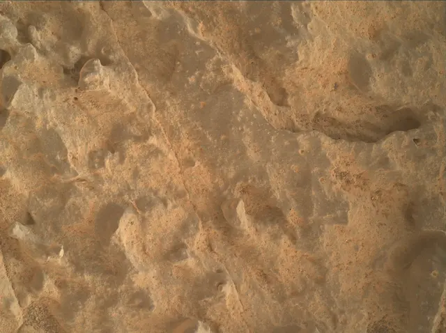 Sol 3645: Mars Hand Lens Imager (MAHLI)