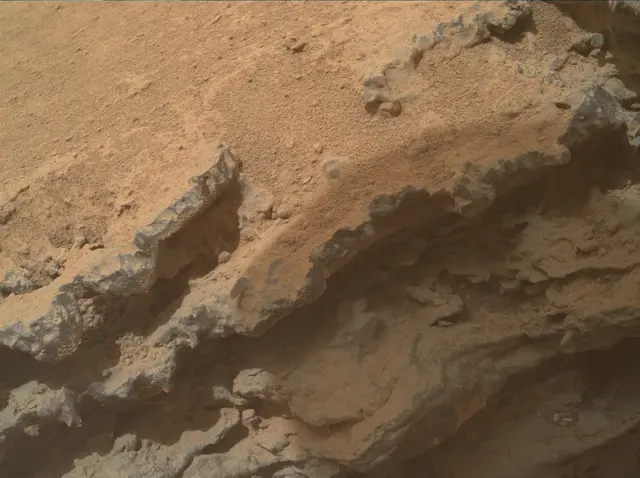 Sol 3645: Mars Hand Lens Imager (MAHLI)